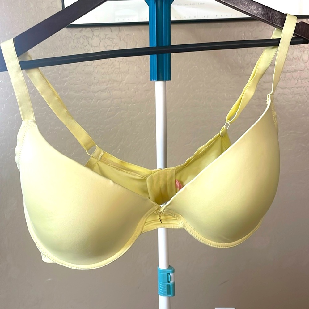 Bright yellow, bra, Juicy Couture, 40C